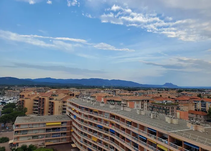 Frejus Plage Tour Mediterranee 10E Etage T2 38M2