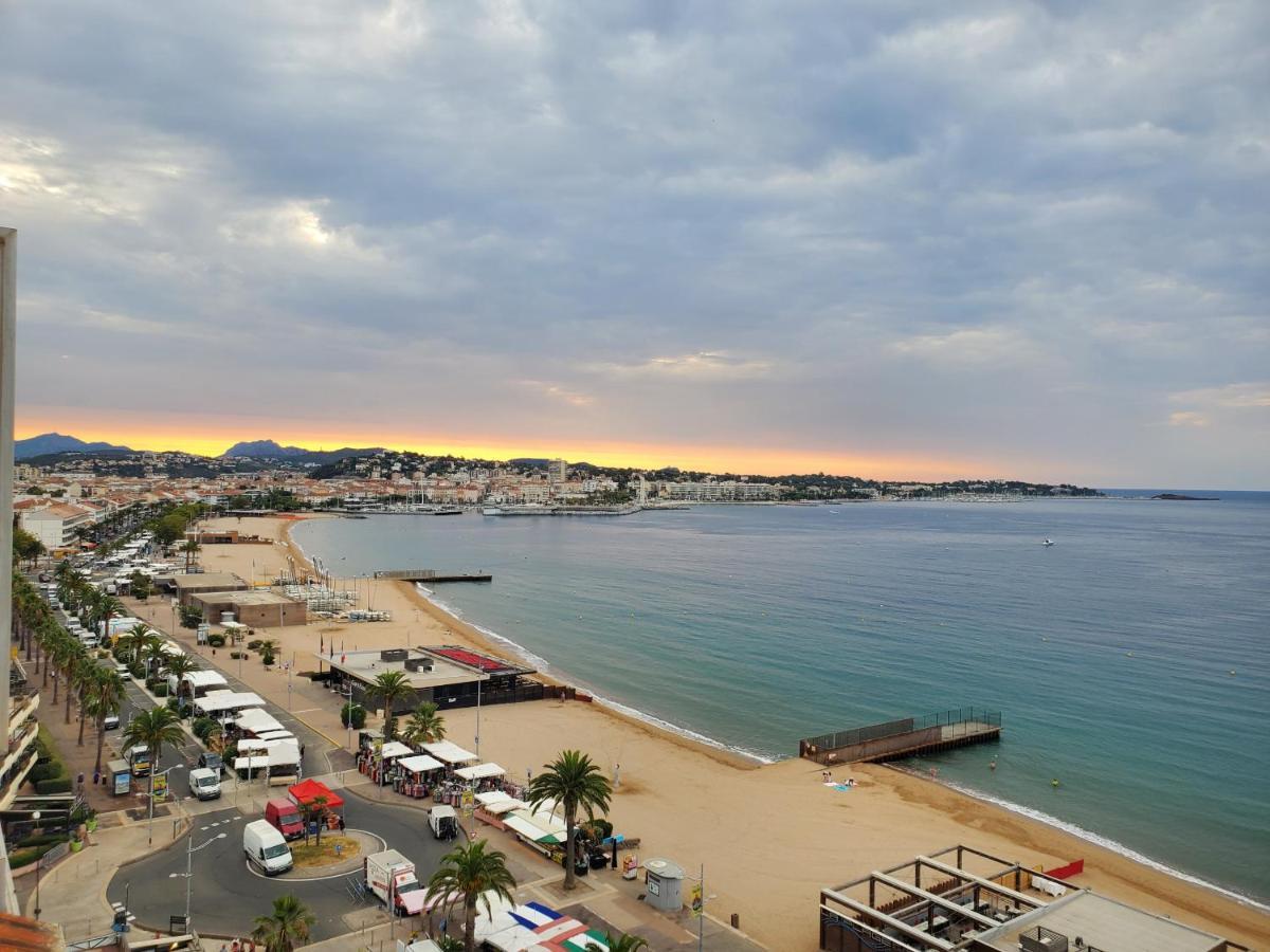 Tour Mediterranee 10e Etage T2 38m2 Appartement *